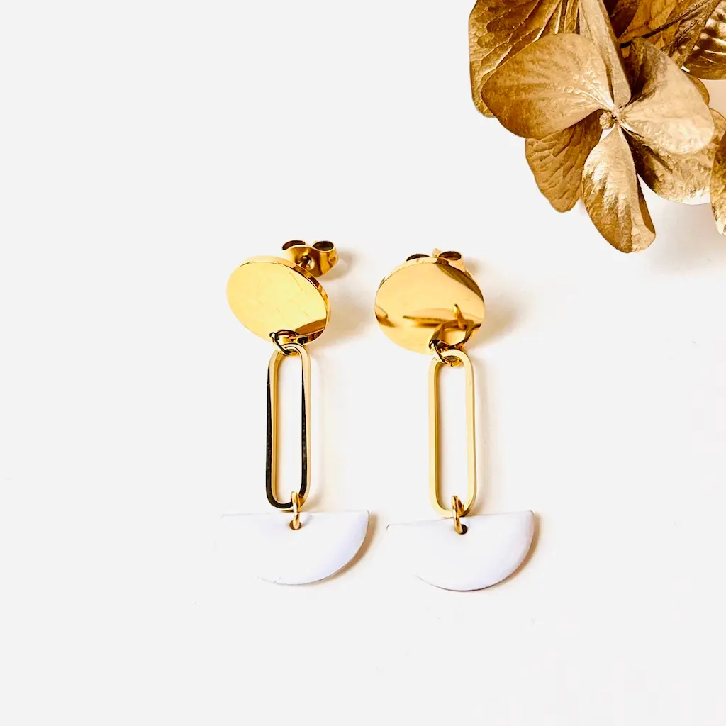Boucles_doreilles_Silia_Blanc_acier_inoxydable_or.webp